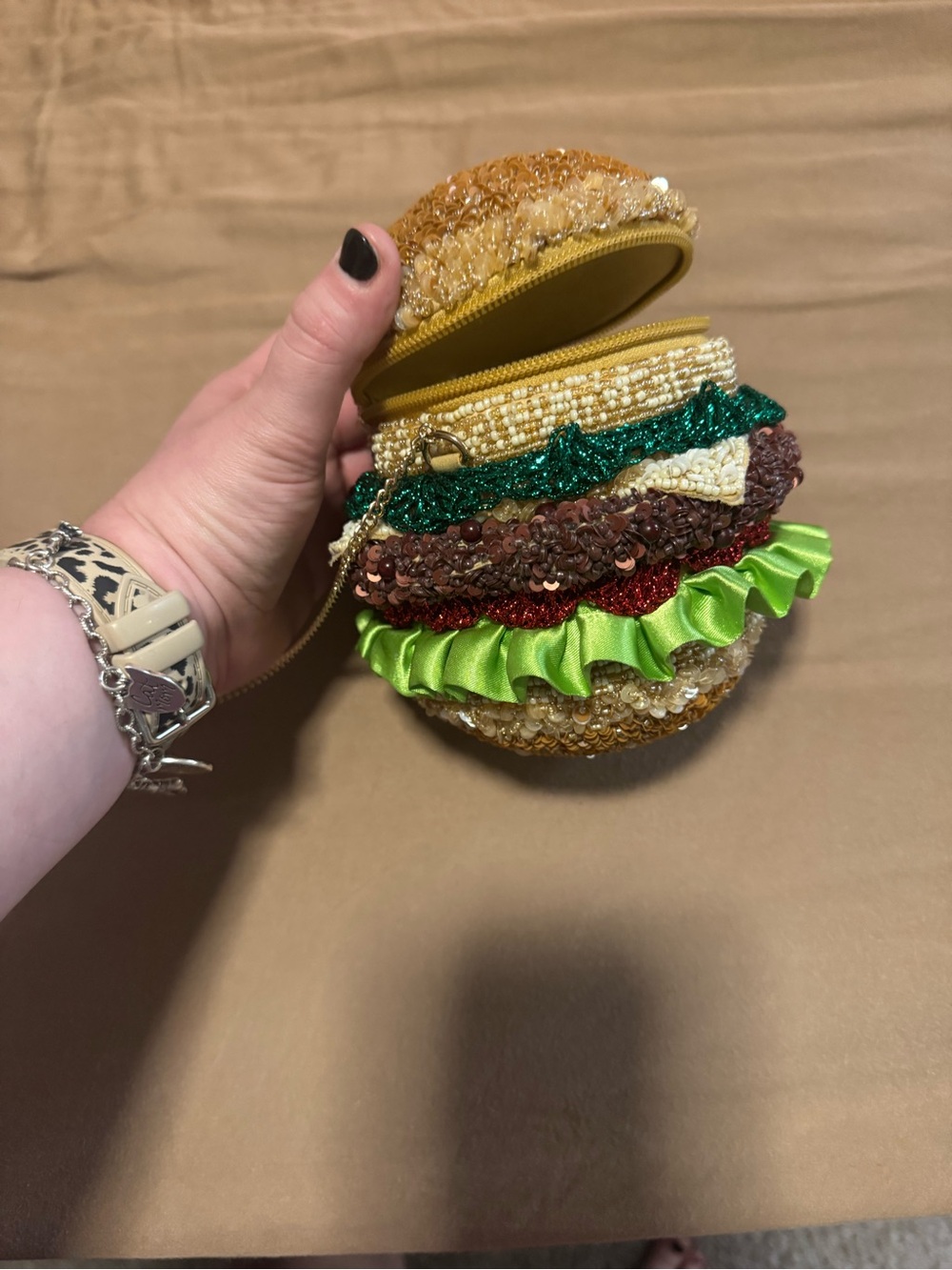 Beaded Hamburger Coin Purse - Novelty Women Accessory in Green, Brown, Gold - Picture 3 of 3